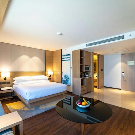 Courtyard By Marriott Vadodara Ngoại thất bức ảnh