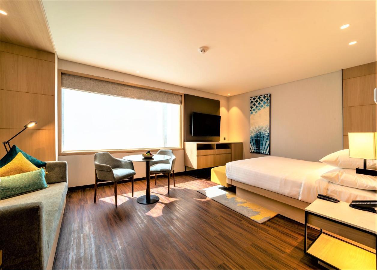 Courtyard By Marriott Vadodara Ngoại thất bức ảnh