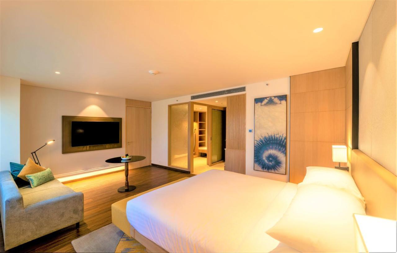 Courtyard By Marriott Vadodara Ngoại thất bức ảnh