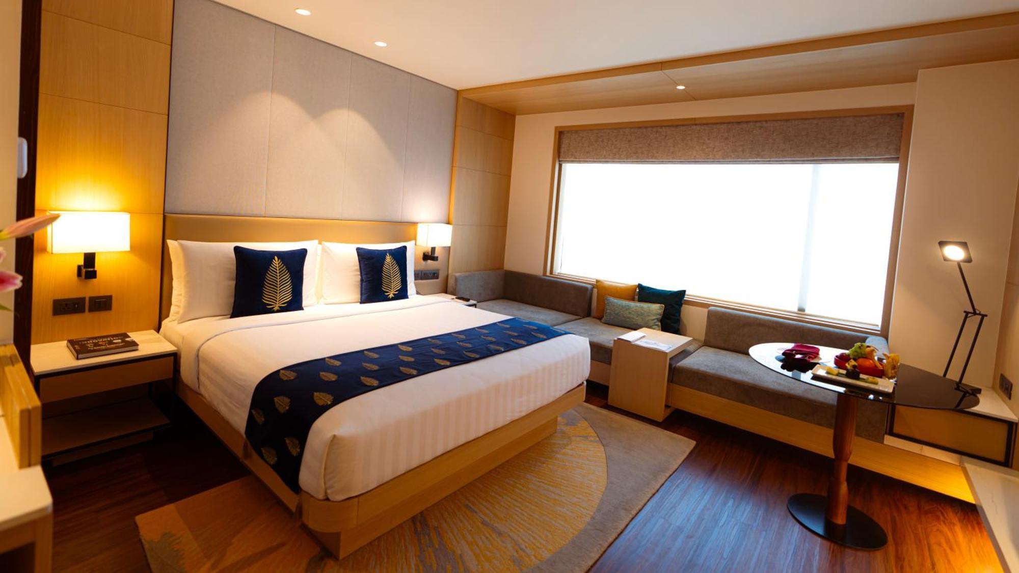Courtyard By Marriott Vadodara Ngoại thất bức ảnh